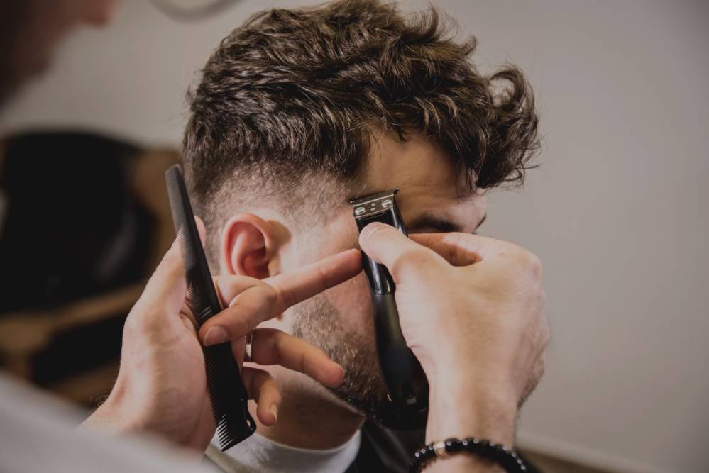 coiffure à la tondeuse